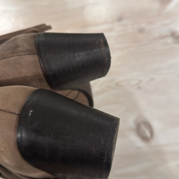 MÍA brown fringe boots - Picture 7 of 9